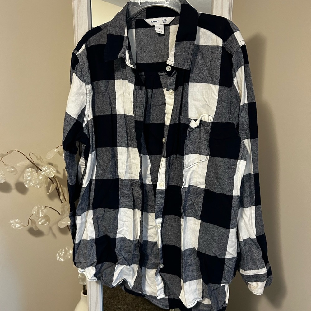 Old Navy blue and White Plaid top
